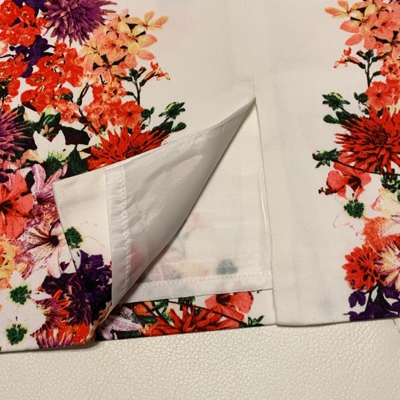 Marisa Christina floral pencil skirt. - Picture 5 of 7